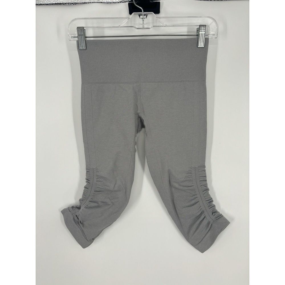 Lululemon Cropped Capri Leggings Scrunch Scrunched Crop Athletic Mid Rise Size 4